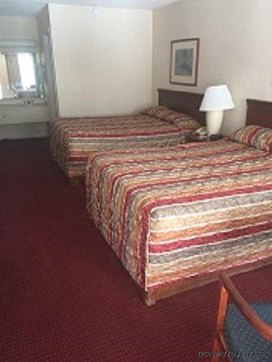Econo Lodge Brunswick I-95 Buitenkant foto